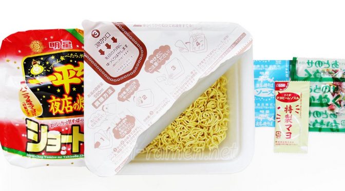 No.5937 明星食品 一平ちゃん 夜店の焼そば ショートケーキ味